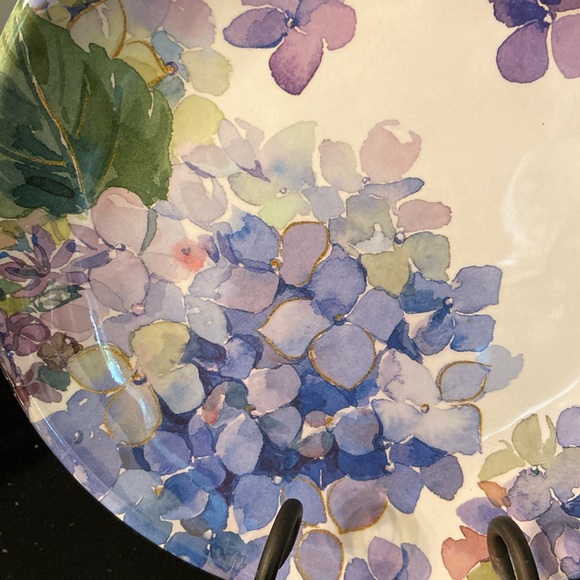 NWOT PAIR Hydrangea Floral Melamine Dessert Snack Sandwich 9” Plates Shabby - Picture 5 of 9
